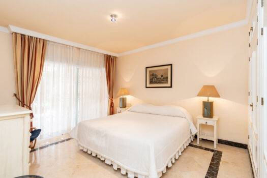 6 Bed Detached Villa for sale in Guadalmina Baja, Costa del Sol