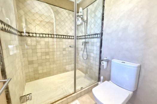 5 Bed Detached Villa for sale in Istan, Costa del Sol