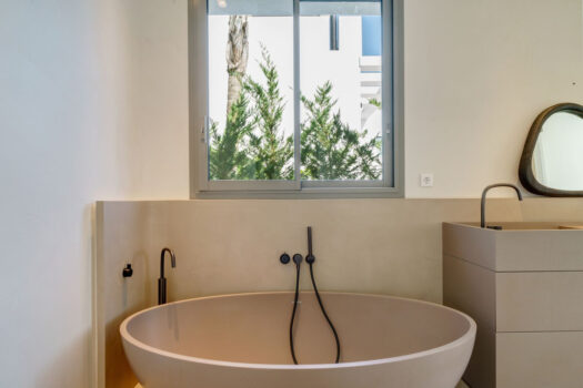 5 Bed Detached Villa for sale in Estepona, Costa del Sol