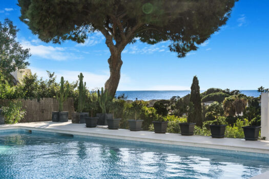 4 Bed Detached Villa for sale in Elviria, Costa del Sol