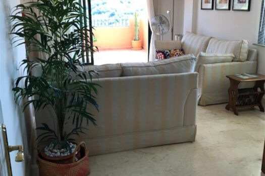 2 Bed Ground Floor Apartment for sale in Elviria, Costa del Sol