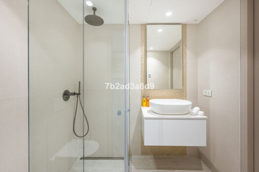 3 Bed Ground Floor Apartment for sale in The Golden Mile, Costa del Sol