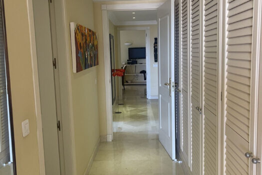 2 Bed Ground Floor Apartment for sale in Nueva Andalucia, Costa del Sol
