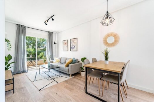 Bungalov v horním patře se soukromou střešní terasou