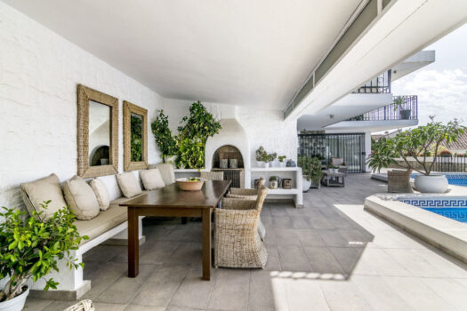 Samostatná vila – 4 ložnice – Nueva Andalucia