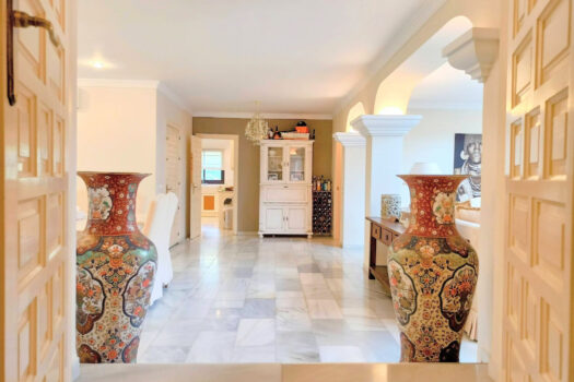 3 Bed Detached Villa for sale in Nueva Andalucia, Costa del Sol