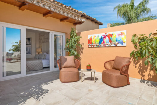 3 Bed roproperties.Penthouse Duplex Apartment for sale in Nueva Andalucia, Costa del Sol