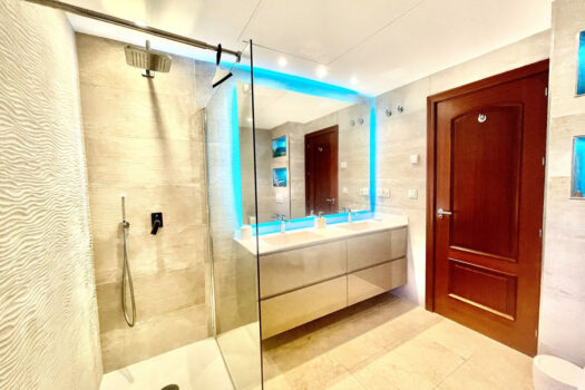 5 Bed Detached Villa for sale in Istan, Costa del Sol