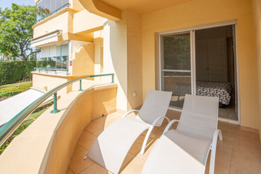 2 Bed Middle Floor Apartment for sale in Elviria, Costa del Sol