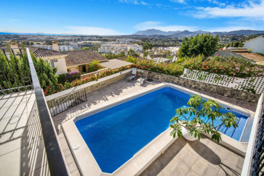Samostatná vila – 4 ložnice – Nueva Andalucia