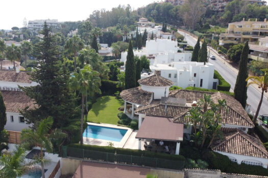 3 Bed Detached Villa for sale in Nueva Andalucia, Costa del Sol