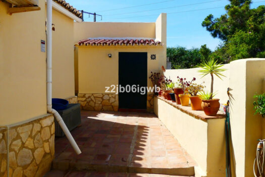 3 Bed Detached Villa for sale in Mijas Costa, Costa del Sol