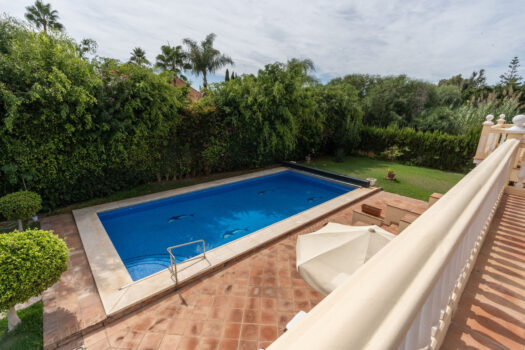 6 Bed Detached Villa for sale in Guadalmina Baja, Costa del Sol