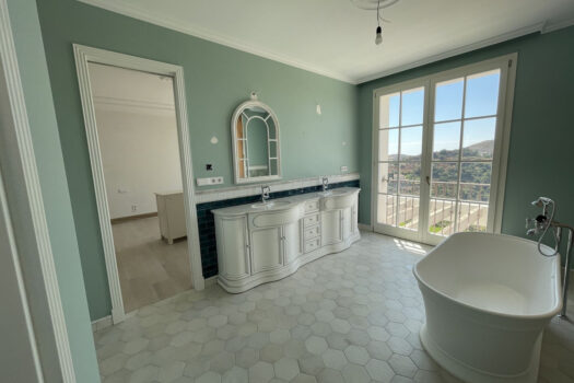 6 Bed Detached Villa for sale in Marbella, Costa del Sol