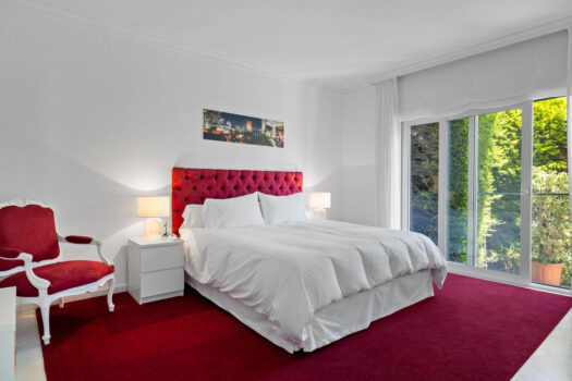 6 Bed Detached Villa for sale in Nueva Andalucia, Costa del Sol