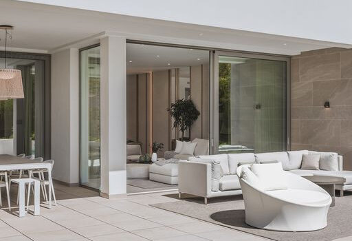 4 Bed Detached Villa for sale in Estepona, Costa del Sol