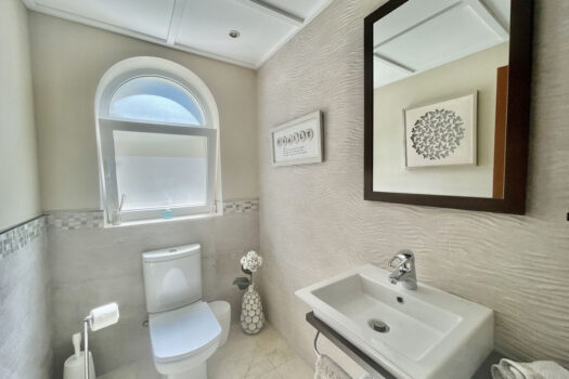 5 Bed Detached Villa for sale in Istan, Costa del Sol