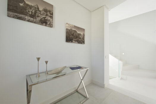 5 Bed Detached Villa for sale in Benahavis, Costa del Sol