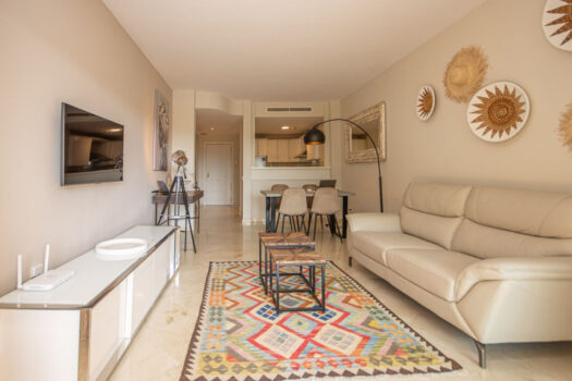 2 Bed Middle Floor Apartment for sale in Elviria, Costa del Sol