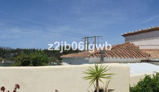 3 Bed Detached Villa for sale in Mijas Costa, Costa del Sol