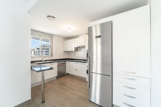 3 Bed Middle Floor Apartment for sale in Torremolinos, Costa del Sol