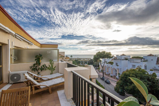 Middle Floor Studio for sale in Elviria, Costa del Sol