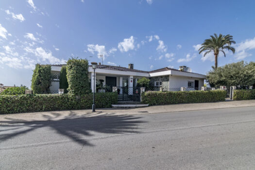 Samostatná vila – 4 ložnice – Nueva Andalucia