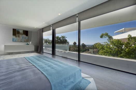 5 Bed Detached Villa for sale in Benahavis, Costa del Sol