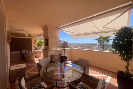 2 Bed Ground Floor Apartment for sale in Nueva Andalucia, Costa del Sol