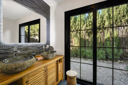 4 Bed Detached Villa for sale in Elviria, Costa del Sol