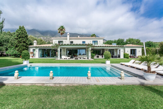 7 Bed Detached Villa for sale in The Golden Mile, Costa del Sol