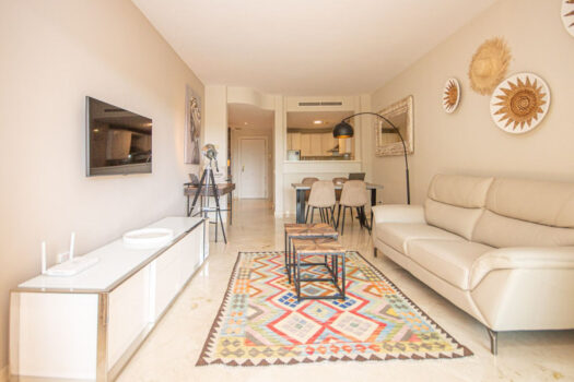 2 Bed Middle Floor Apartment for sale in Elviria, Costa del Sol