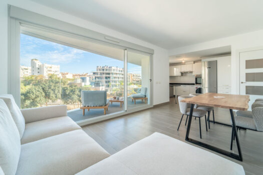 3 Bed Middle Floor Apartment for sale in Torremolinos, Costa del Sol