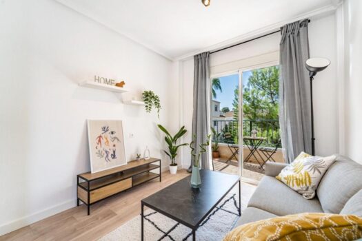 Bungalov v horním patře se soukromou střešní terasou