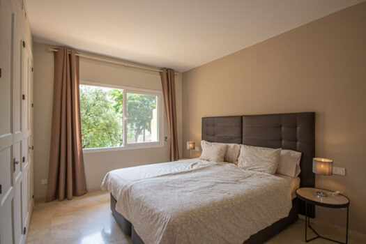 2 Bed Middle Floor Apartment for sale in Elviria, Costa del Sol