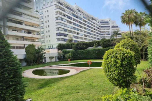 3 Bed Middle Floor Apartment for sale in Marbella, Costa del Sol