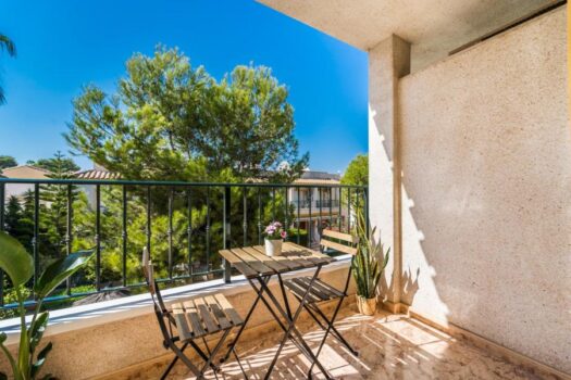 Bungalov v horním patře se soukromou střešní terasou