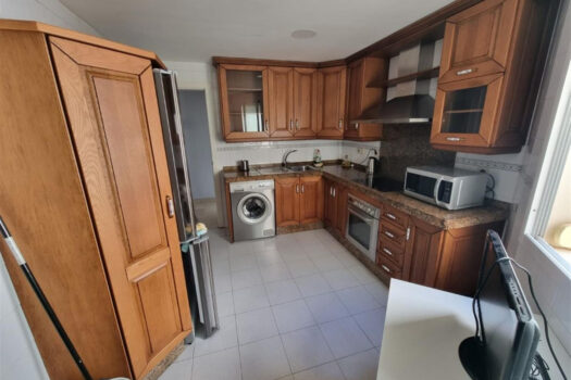 3 Bed Middle Floor Apartment for sale in Marbella, Costa del Sol