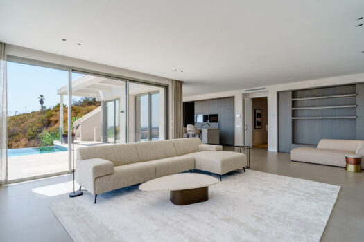 5 Bed Detached Villa for sale in Estepona, Costa del Sol