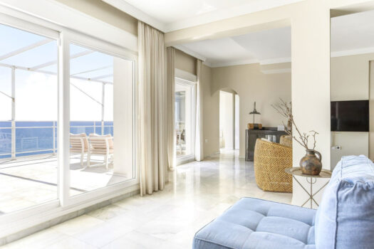 2 Bed Penthouse Apartment for sale in Fuengirola, Costa del Sol