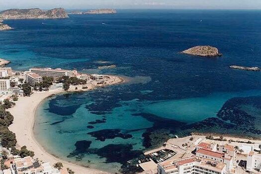 Bungalov v horním patře se soukromou střešní terasou