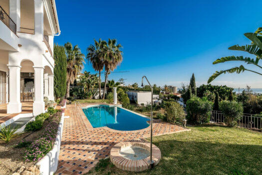 4 Bed Detached Villa for sale in Marbella, Costa del Sol