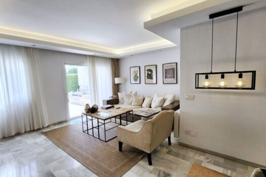 Mezonetový apartmán – 3 ložnice – Nueva Andalucia
