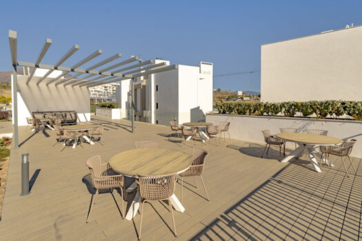 2 Bed Middle Floor Apartment for sale in Estepona, Costa del Sol