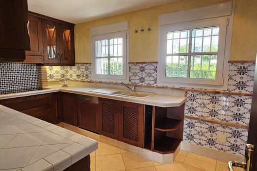 4 Bed Detached Villa for sale in Marbella, Costa del Sol