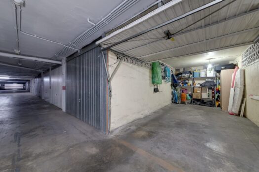 Dvoupokojový byt s garáží v rezidenci s bazénem, v Torrevieja