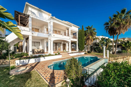 4 Bed Detached Villa for sale in Marbella, Costa del Sol