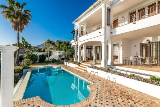 4 Bed Detached Villa for sale in Marbella, Costa del Sol