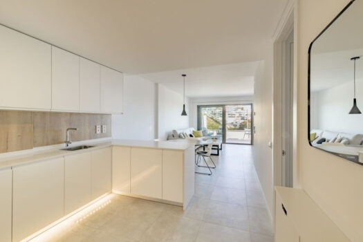 2 Bed Middle Floor Apartment for sale in Estepona, Costa del Sol