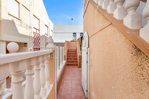 Mezonet 20 METRŮ od pláže La Mata.